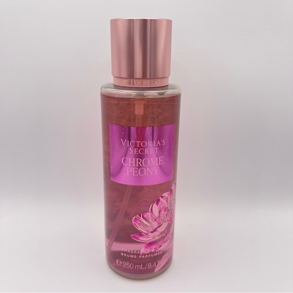 Victoria’s Secret Body Mist in Chrome Peony